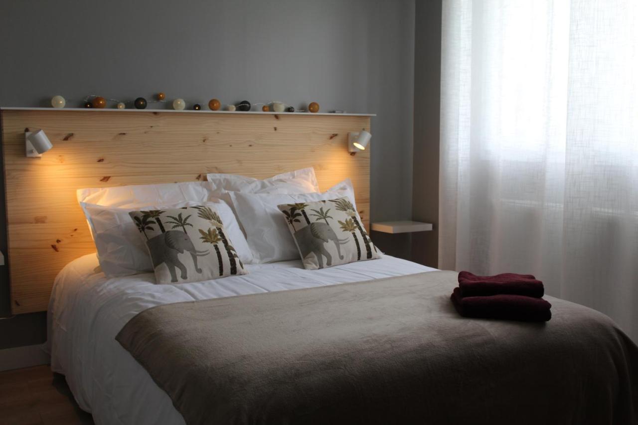 Le Pre Du Buis Bed and Breakfast Yvré-lʼÉvêque Exteriör bild